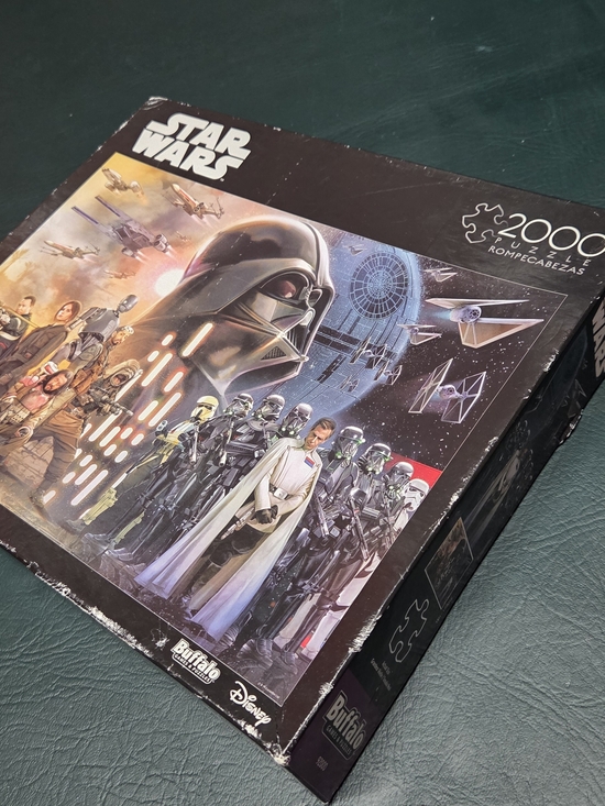 *Star Wars 2000-Piece Puzzle & 'Labyrinth of Evil' Book Bundle - Black/Red New** - Picture 6 of 12